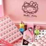 Hello Kitty 麻將粉紅色水晶